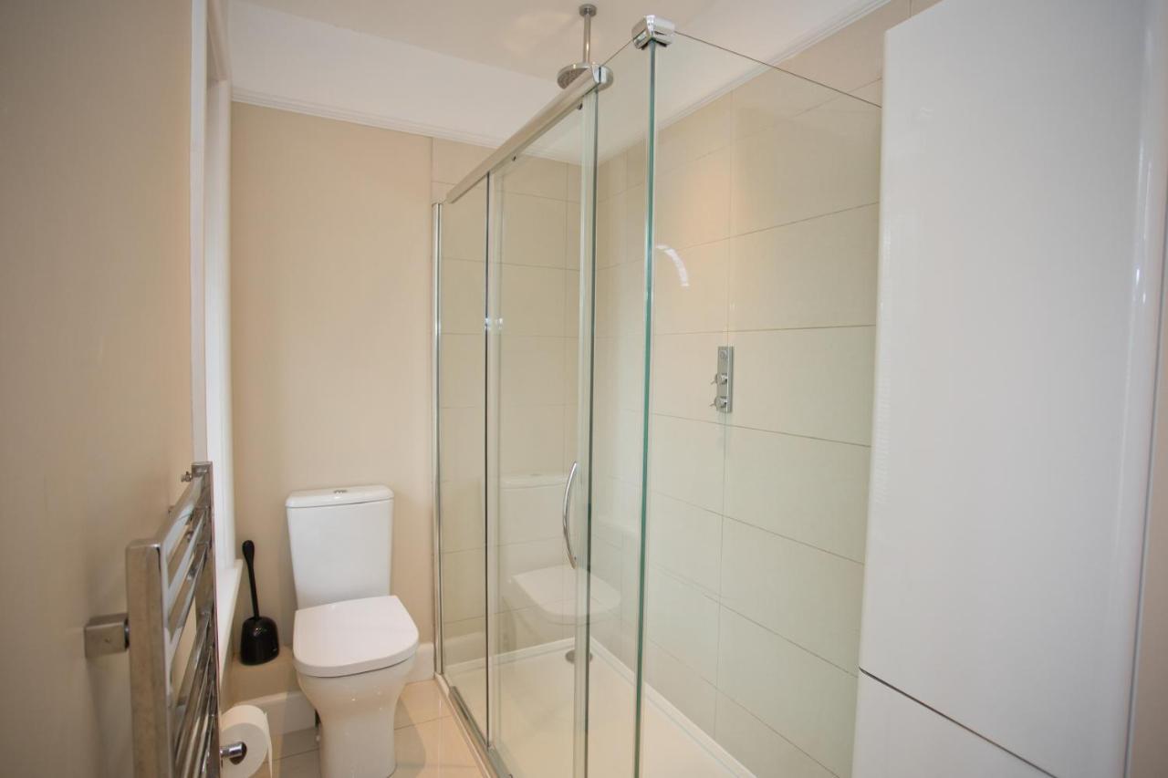 Beach Apartment In Sandbanks Poole Extérieur photo