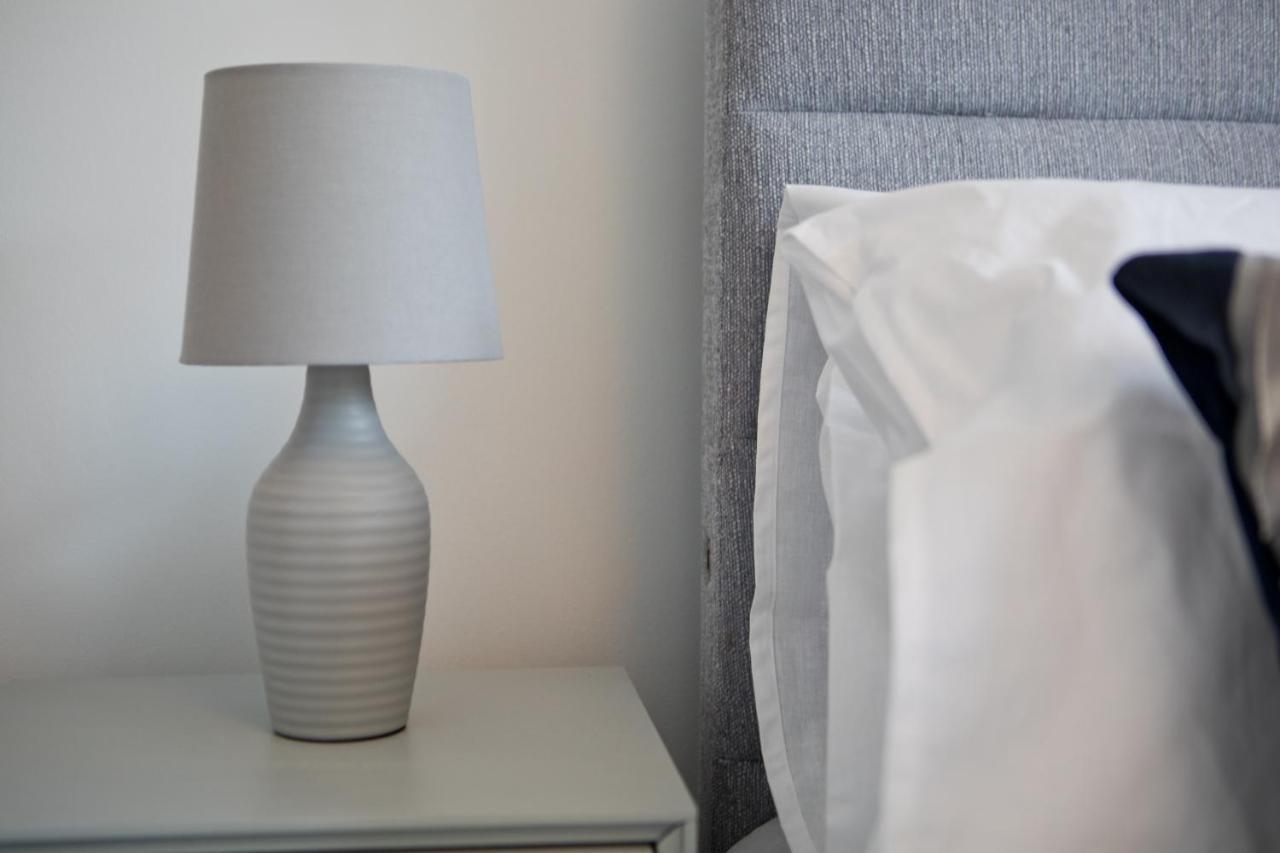 Beach Apartment In Sandbanks Poole Extérieur photo